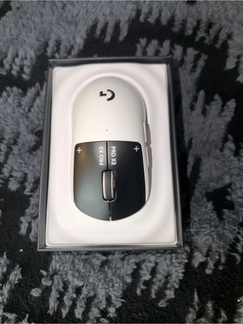 Logitech White and Black Wireless Gaming Mouse - PRO X2